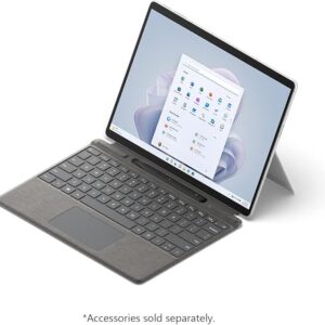 Microsoft Surface Pro 9 (2022), tabletă și laptop 2 în 1 de 13" Intel i5 de a 12-a generație  8 GB RAM, stocare de 256 GB cu Windows 11 RESIGILAT